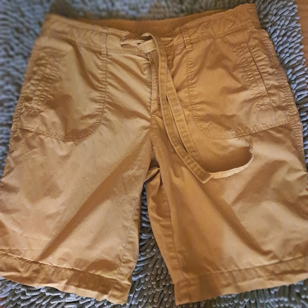 Vtg. 90's London Jeans Mustard Yellow Long Chino Shorts,Tie Front, Roll Tab sz 6
